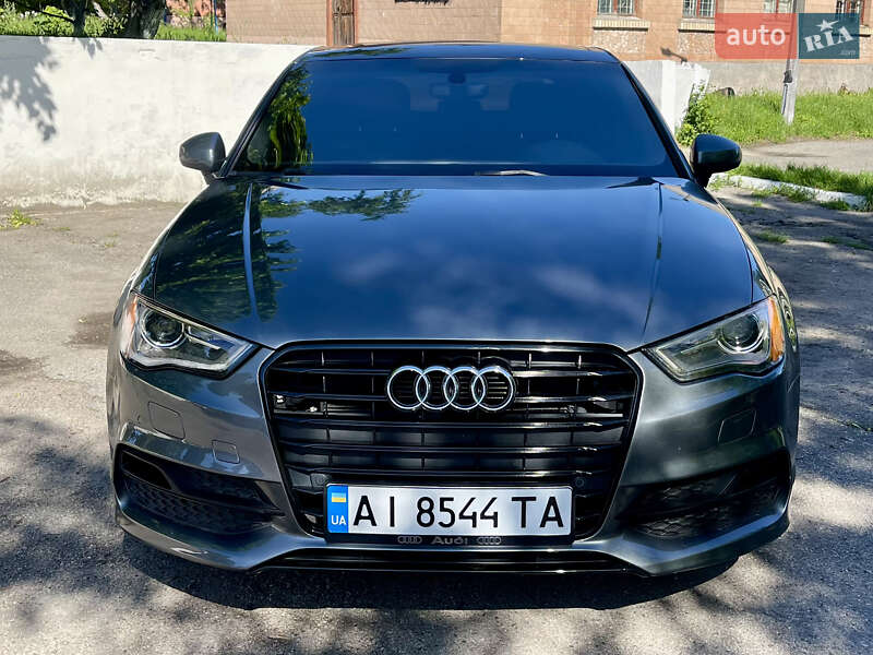 Седан Audi A3 2015 в 