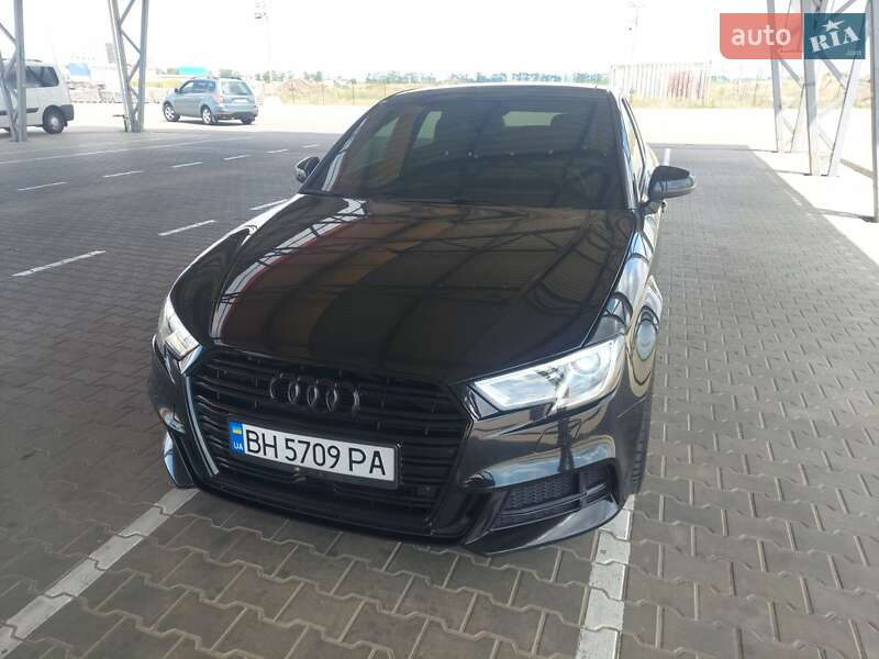 Седан Audi A3 2016 в Одессе