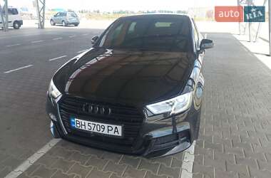Седан Audi A3 2016 в 