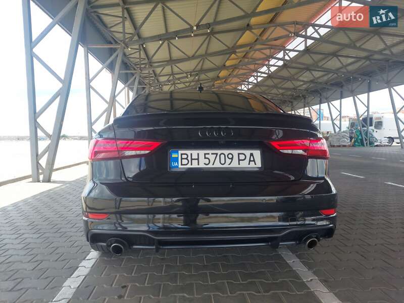 Седан Audi A3 2016 в Одессе