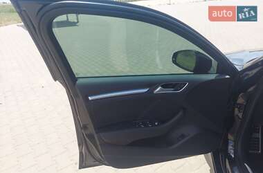 Седан Audi A3 2016 в 