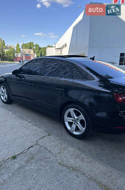 Седан Audi A3 2017 в 