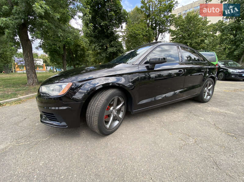 Седан Audi A3 2015 в Києві