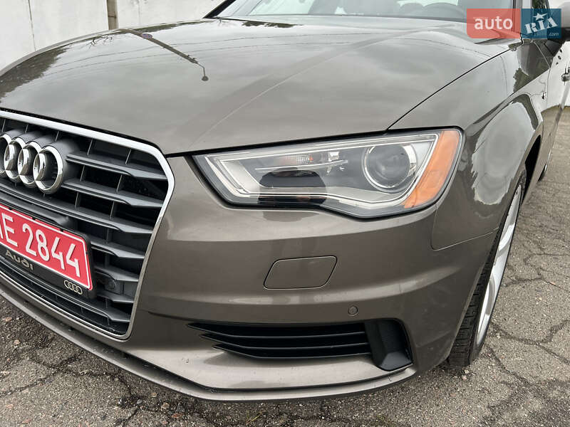 Седан Audi A3 2015 в Киеве