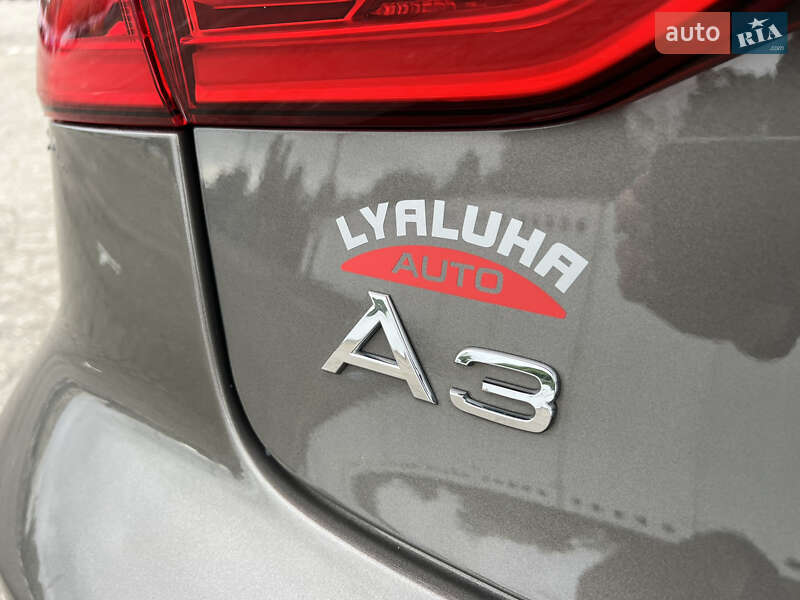 Седан Audi A3 2015 в Киеве