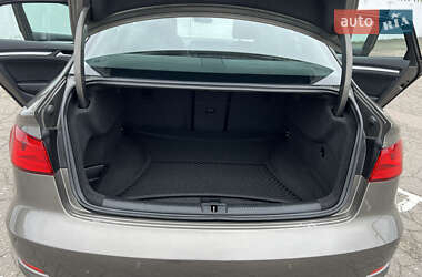 Седан Audi A3 2015 в 