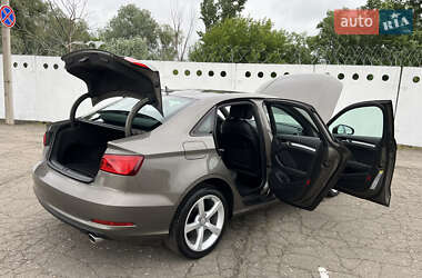 Седан Audi A3 2015 в 