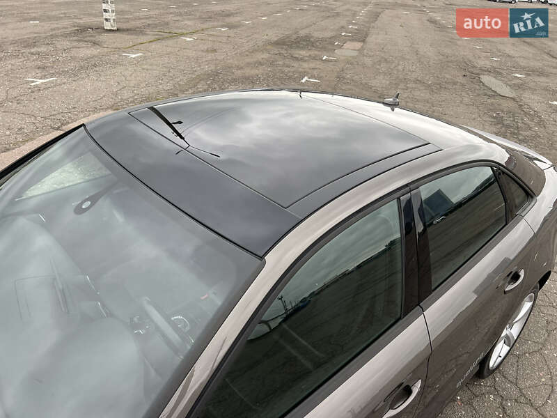 Седан Audi A3 2015 в Киеве