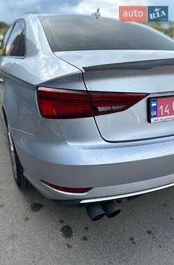 Седан Audi A3 2016 в 