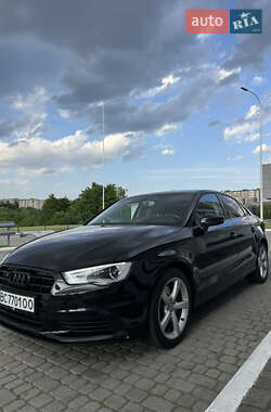 Седан Audi A3 2015 в 