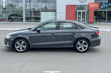 Седан Audi A3 2017 в 