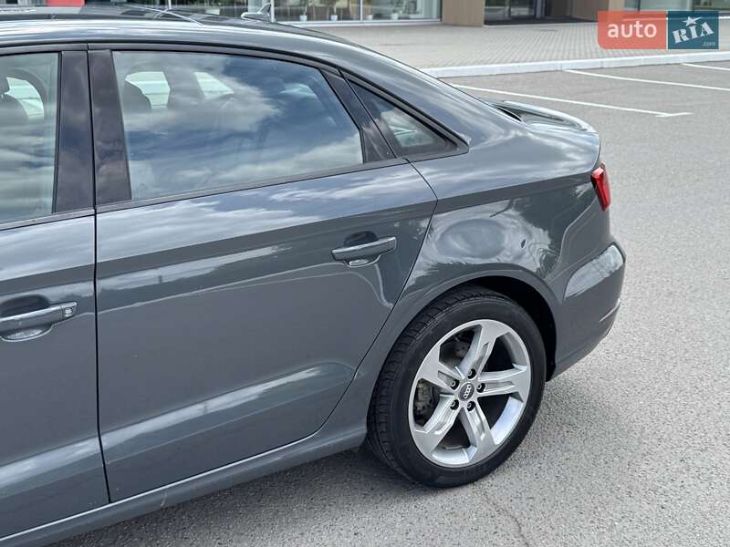 Седан Audi A3 2017 в Полтаве