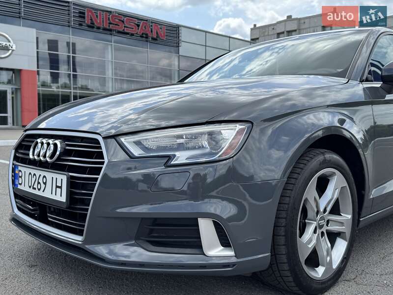 Седан Audi A3 2017 в Полтаве