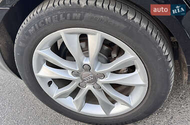 Хэтчбек Audi A3 2011 в 
