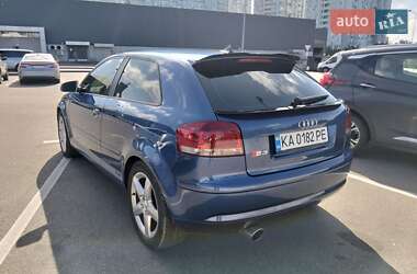Хэтчбек Audi A3 2006 в 