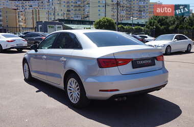 Седан Audi A3 2016 в 