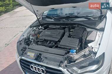 Седан Audi A3 2015 в 