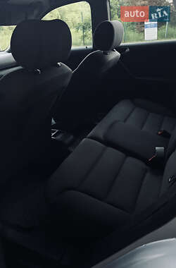 Хэтчбек Audi A3 2001 в 