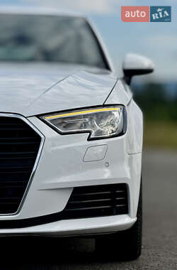 Хэтчбек Audi A3 2020 в 