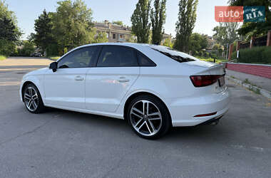 Седан Audi A3 2018 в 