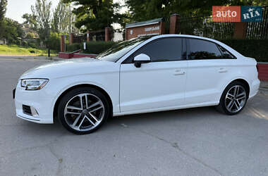 Седан Audi A3 2018 в 