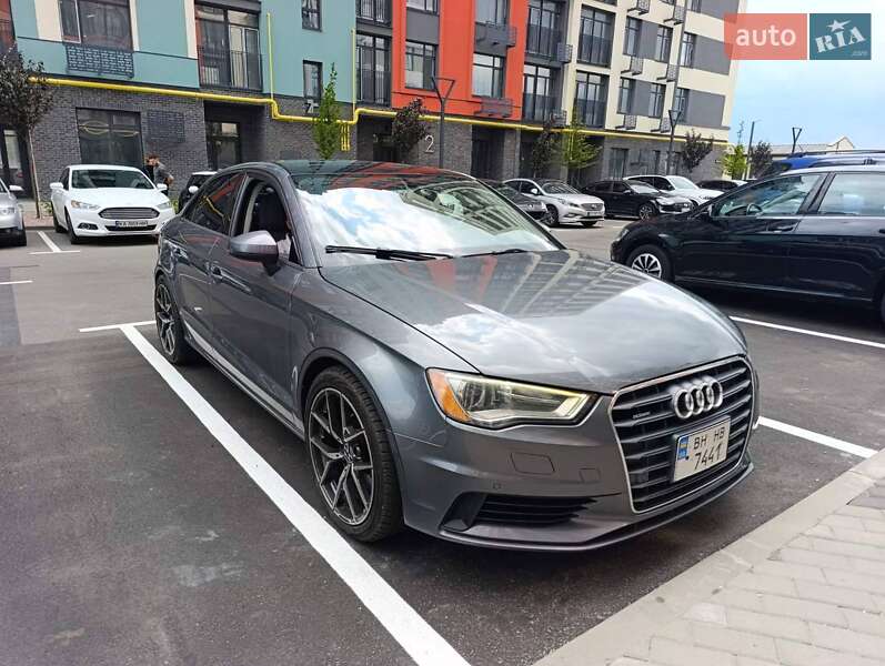 Седан Audi A3 2016 в 