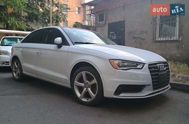 Седан Audi A3 2015 в 
