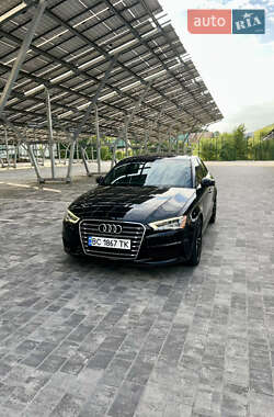 Седан Audi A3 2014 в 