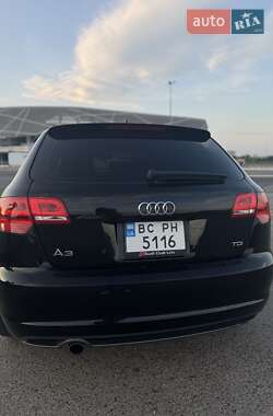 Хэтчбек Audi A3 2012 в 