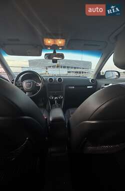 Хэтчбек Audi A3 2012 в 