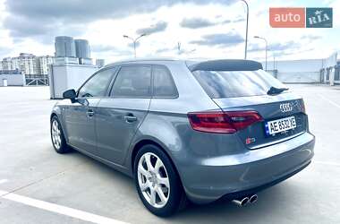 Хэтчбек Audi A3 2016 в 