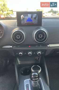 Хэтчбек Audi A3 2016 в 