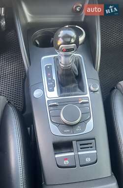 Хэтчбек Audi A3 2016 в 