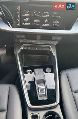 Седан Audi A3 2022 в 