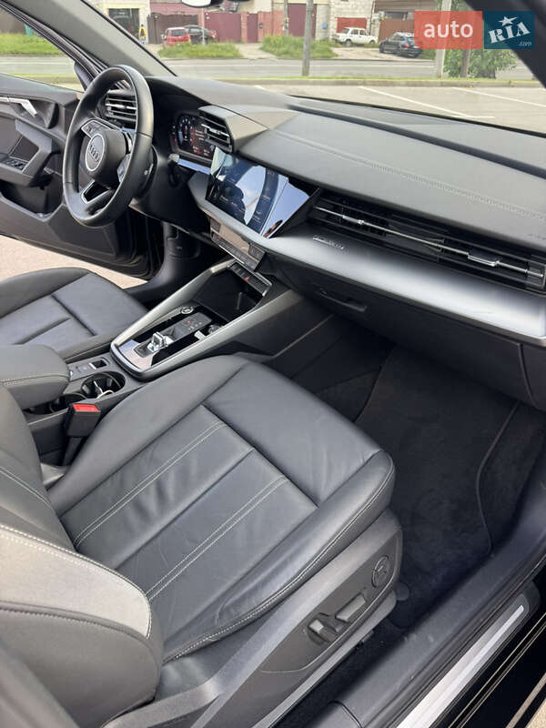Седан Audi A3 2022 в Киеве