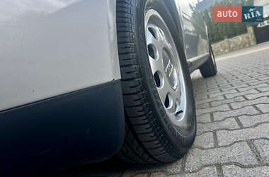Хэтчбек Audi A3 2001 в 