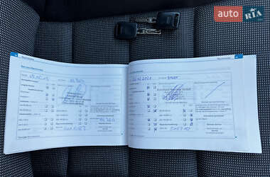 Хэтчбек Audi A3 2001 в 