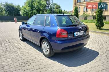 Хэтчбек Audi A3 1999 в 