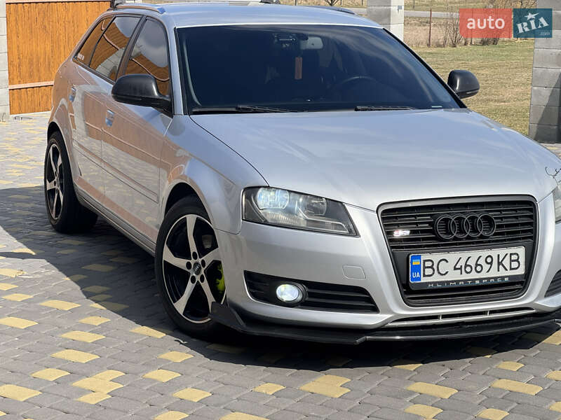 Хэтчбек Audi A3 2008 в 