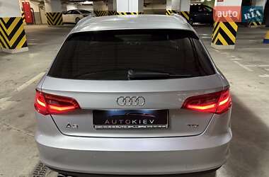 Хэтчбек Audi A3 2016 в 