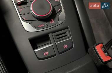 Хэтчбек Audi A3 2016 в 