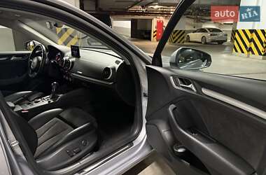Хэтчбек Audi A3 2016 в 