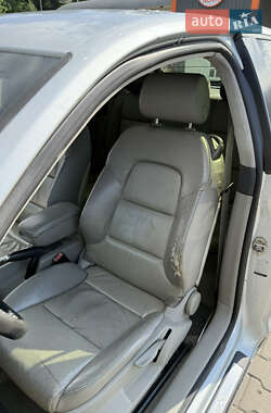 Хэтчбек Audi A3 2003 в 