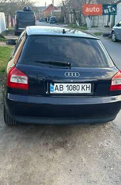 Хэтчбек Audi A3 2003 в 