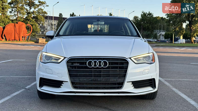 Седан Audi A3 2015 в 