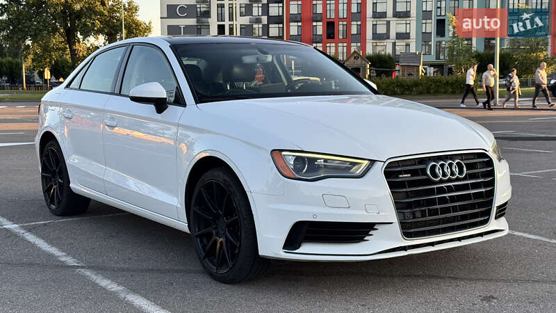 Седан Audi A3 2015 в Киеве