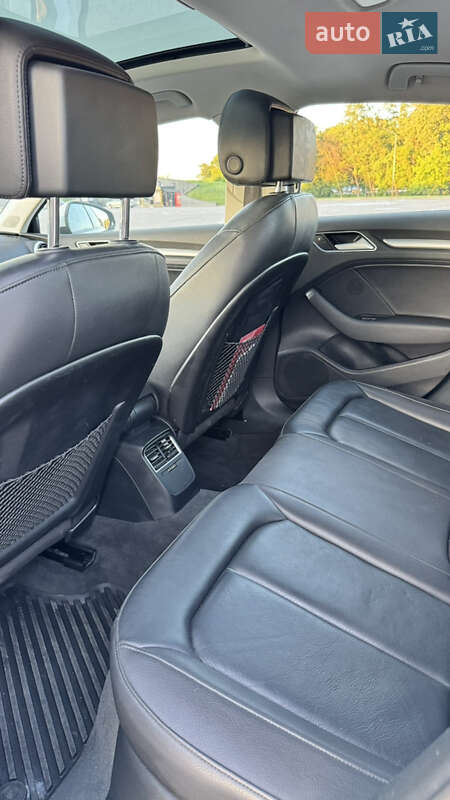 Седан Audi A3 2015 в Киеве