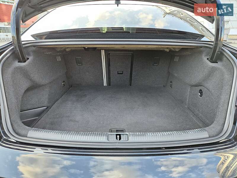Седан Audi A3 2016 в Днепре