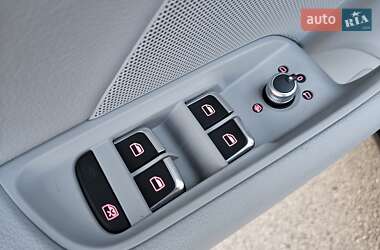 Седан Audi A3 2016 в 