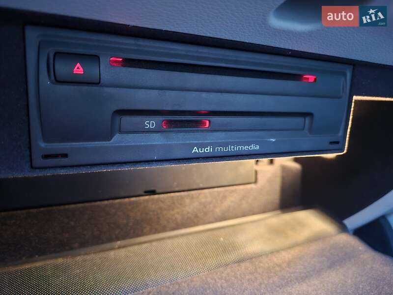 Седан Audi A3 2016 в Днепре